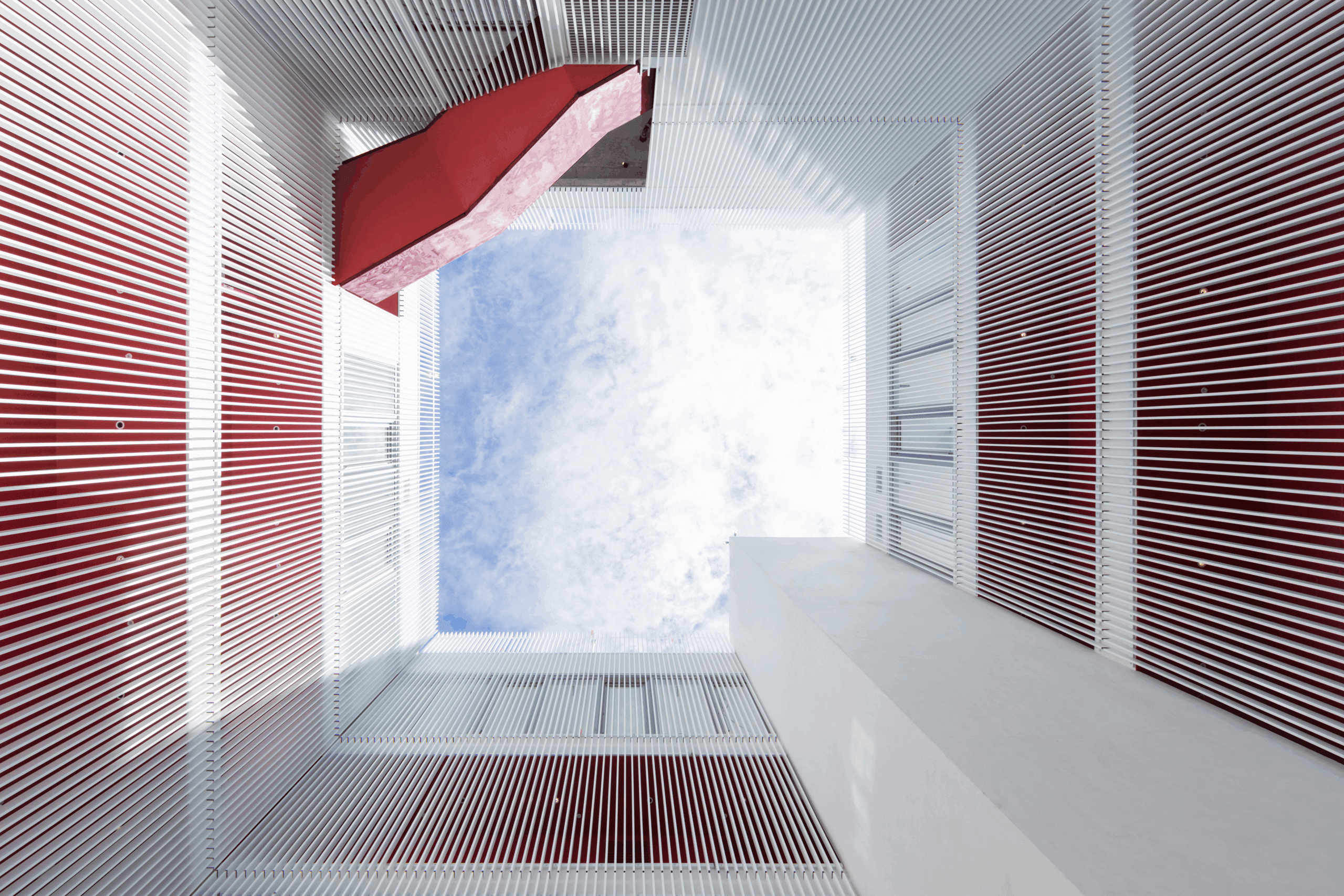 21_Faena Bazaar Courtyard_Iwan Baan_RED copy
